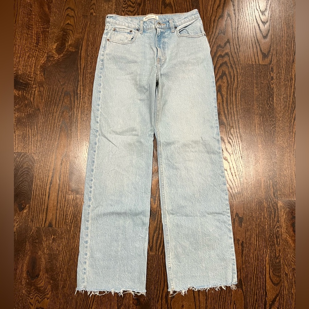 Abercrombie & Fitch The ’90s Relaxed Jean – High Rise – Size 27 (4R)
